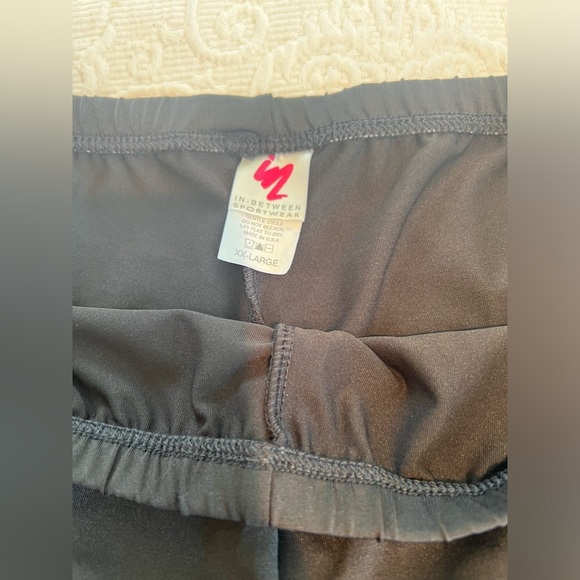 In-Between Capri - Picture 4 of 10